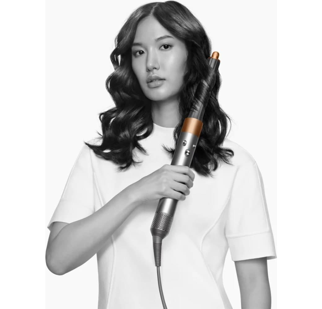 Golden Dyson Airwrap Complete Long Diffuse Multistyler.4